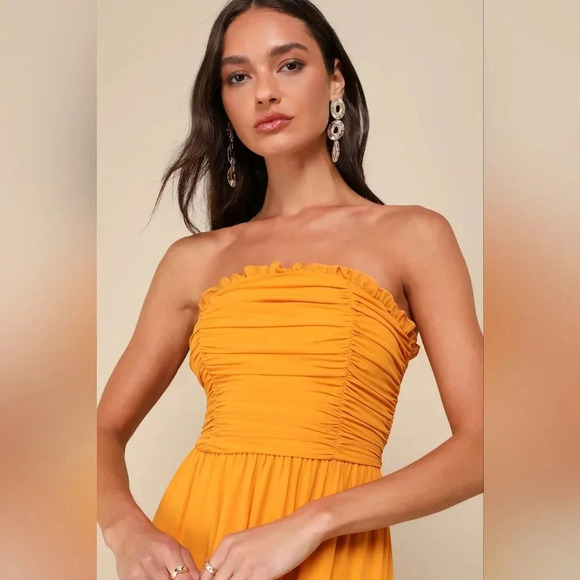 Lulu's Extraordinary Aura Marigold Yellow Ruched Tiered Maxi Dress M Wedding - Picture 4 of 8